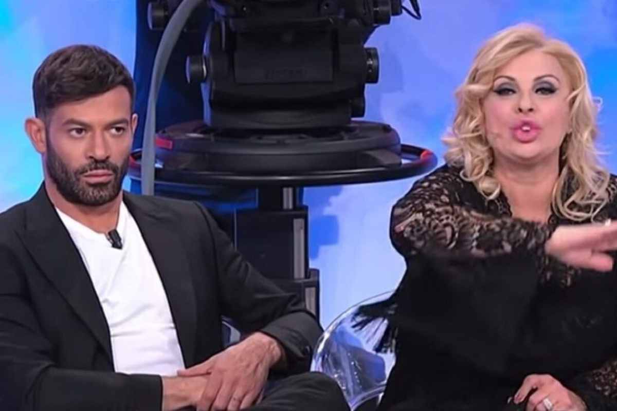 Uomini e Donne quanto guadagnano gli opinionisti