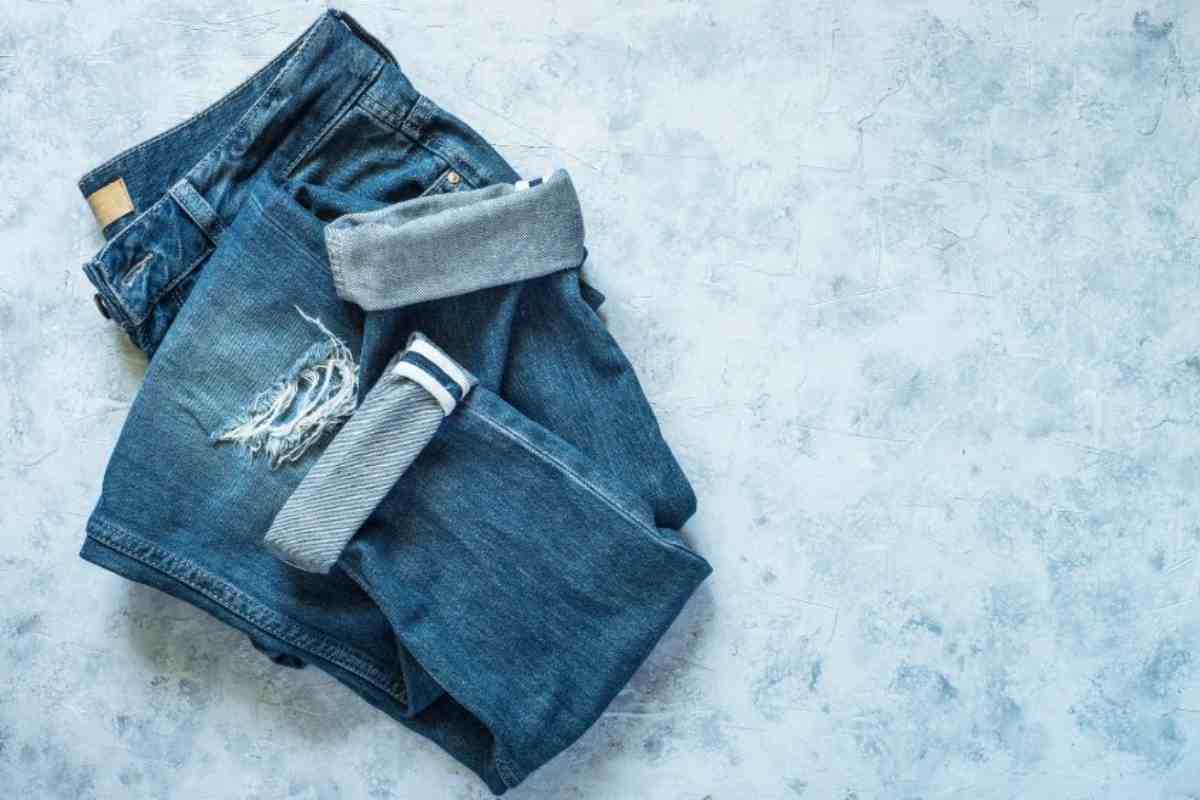 Jeans ristretti in lavatrice