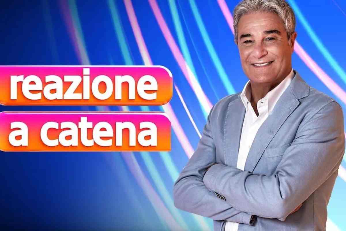 Pino Insegno sostituito?