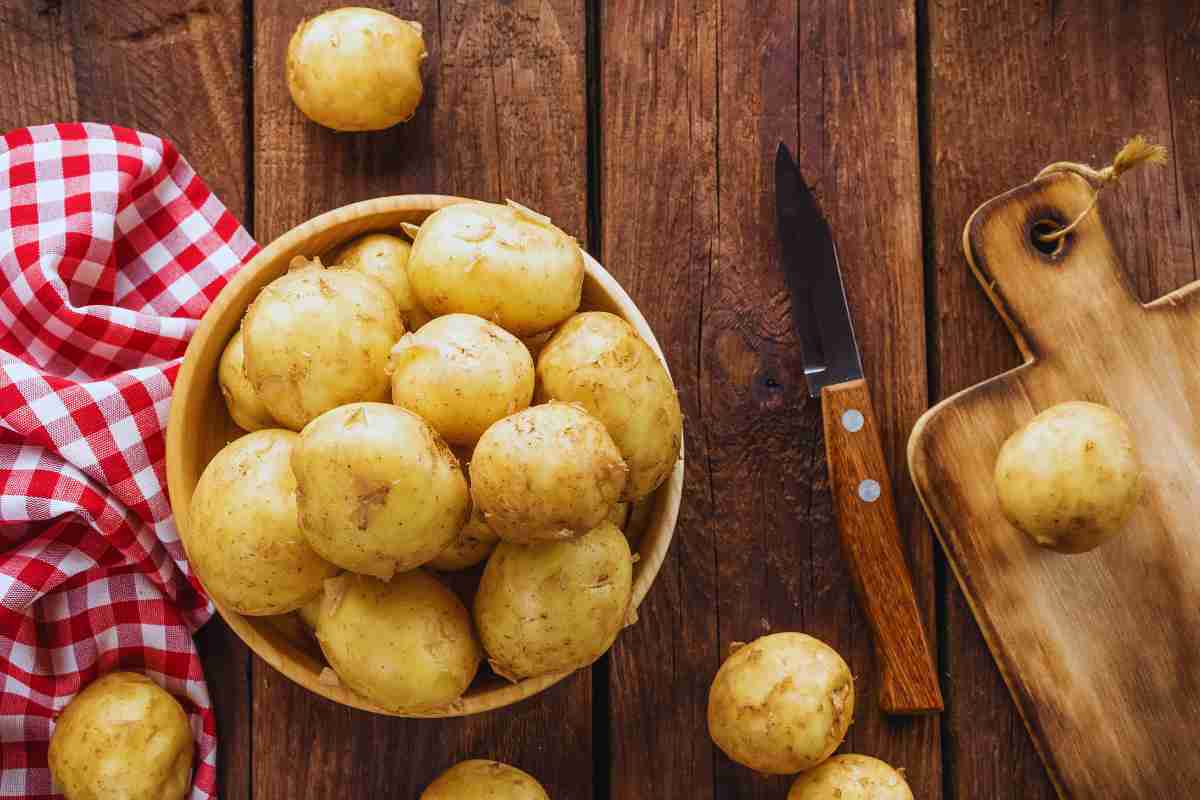 come usare le patate nelle pulizie di casa